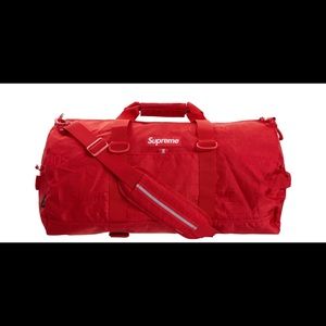 Supreme Duffle Bag (SS19) Red